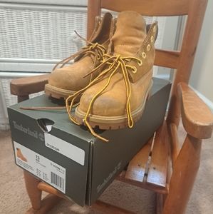 Timberland boys boots. Size: 13. Color: tan